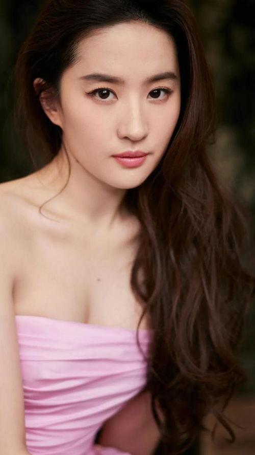 刘亦菲震惊全球照片,一瞥惊鸿照，引发世界瞩目